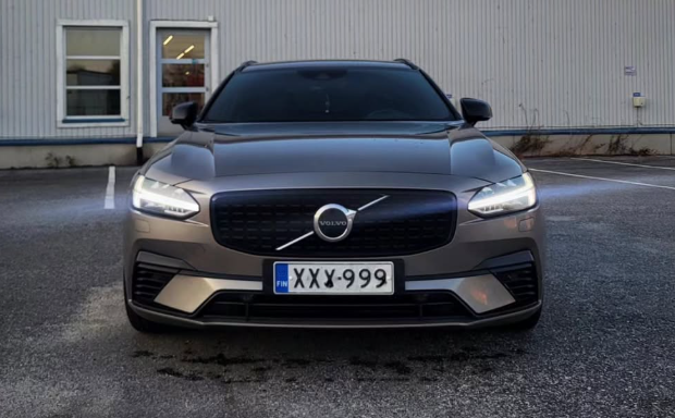 Volvo V90 1